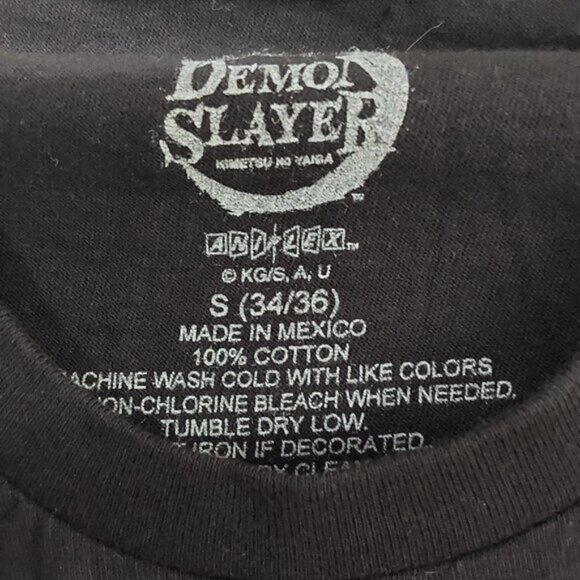 🌺 Bundle Only 🌺 Demon Slayer T-Shirt Tanjiro Nezuko - Small - Picture 3 of 3